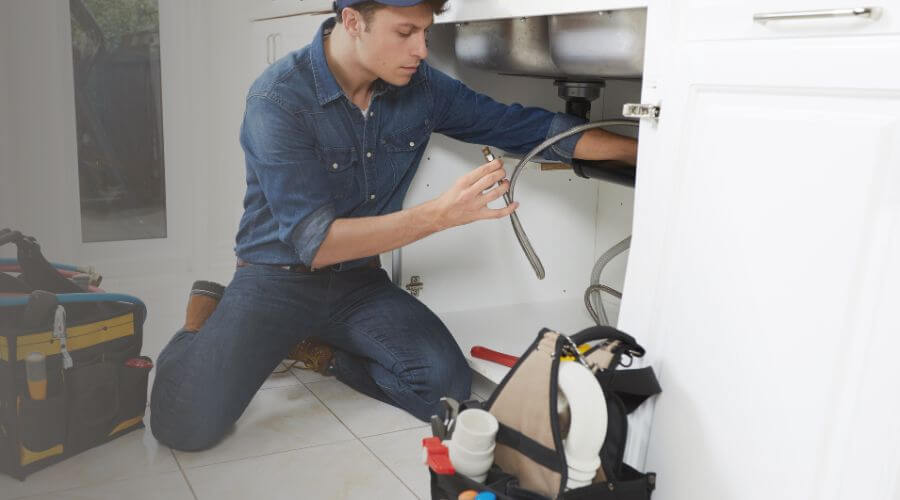 Local water heater installation in Kawkawlin, MI